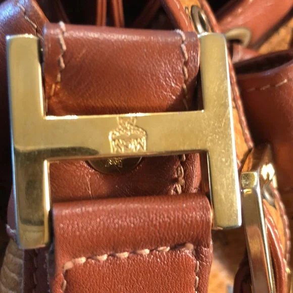 MCM Munich Leather Bag with COA - Picture 7 of 15